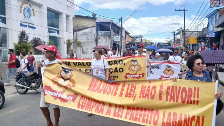 Professores em Pernambuco Denunciam Falta de Pagamento do Piso Salarial