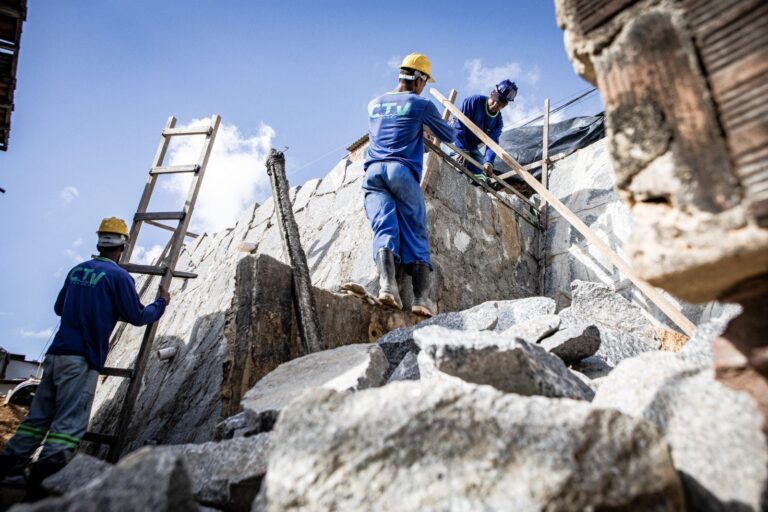 Recife Supera Expectativas com a Criação de 3,6 Mil Empregos em Março de 2026