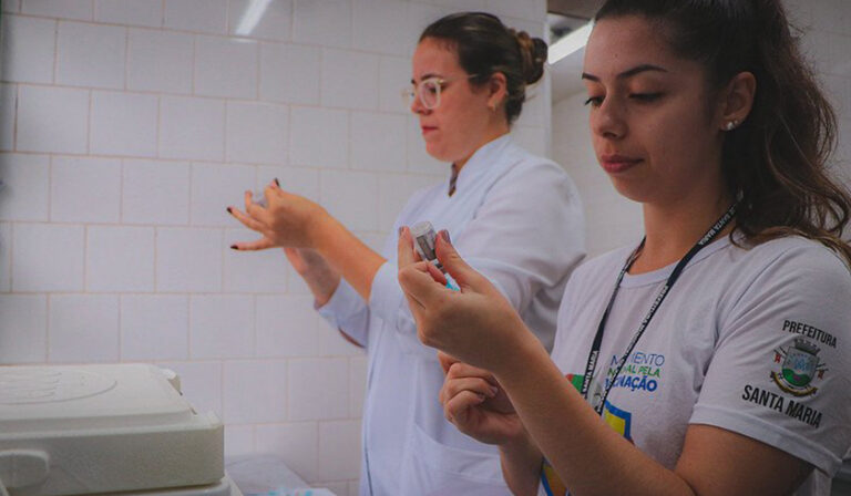 Santa Maria Vacina mais de 5.700 Pessoas contra a Gripe em Dia D de Imunização