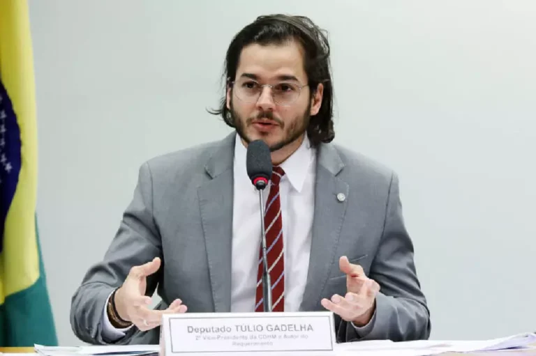 Túlio Gadêlha se Filia ao PSD e Reitera Apoio a Lula em Sua Candidatura ao Senado
