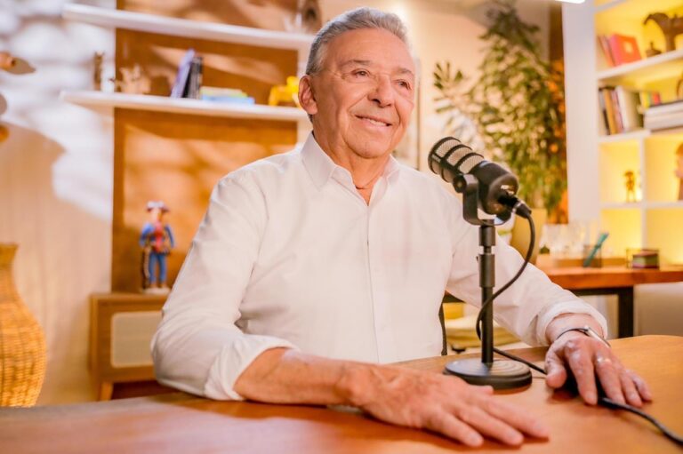 Zé Queiroz Reconhece Esforços de Raquel Lyra em Entrevista e Evita Críticas à Gestão Estadual Zé Queiroz Reconhece Esforços de Raquel Lyra em Entrevista e Evita Críticas à Gestão Estadual