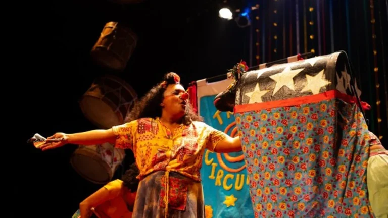 Caravana das Maravilhas leva magia do circo-teatro a territórios vulneráveis Caravana das Maravilhas leva magia do circo-teatro a territórios vulneráveis