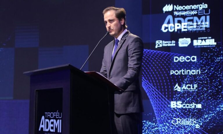 Ademi-PE Recebe Presidente da Condepe/Fidem para Discutir Inteligência Territorial