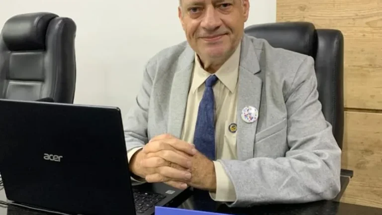 Vereador propõe Programa Municipal para fortalecer comércio local em Caruaru Vereador propõe Programa Municipal para fortalecer comércio local em Caruaru