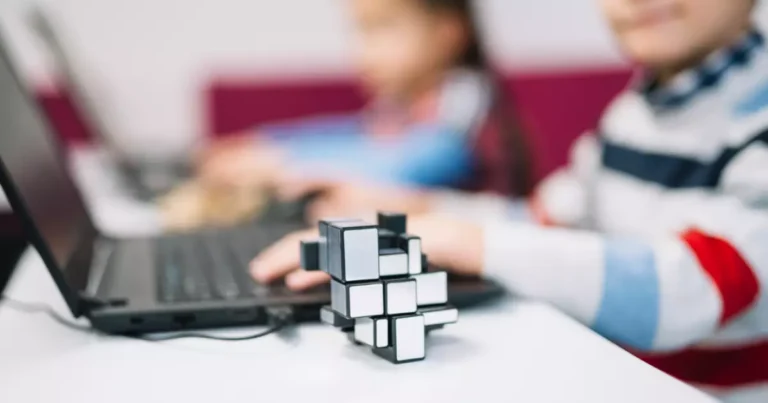 Educação 5.0: O Futuro da Formação Humana em Tempos de Tecnologia