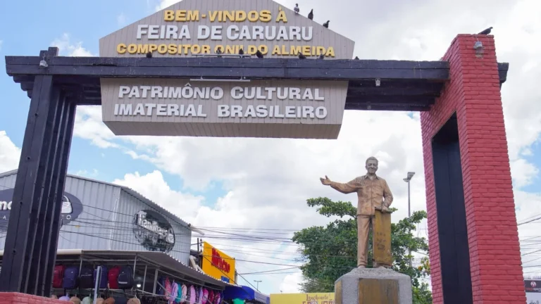 Feira da Moda em Caruaru atrai mais de 100 mil pessoas e impulsiona comércio no São João