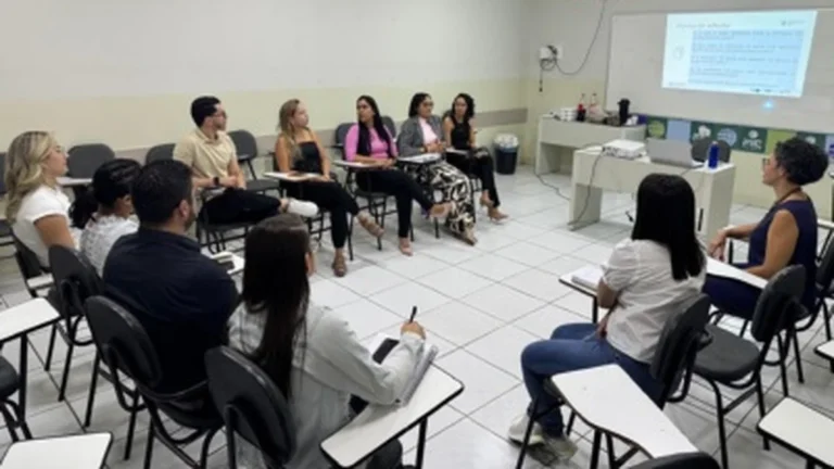 Hospital Regional de Arcoverde forma nova turma de preceptoria em saúde para qualificar profissionais Hospital Regional de Arcoverde forma nova turma de preceptoria em saúde para qualificar profissionais