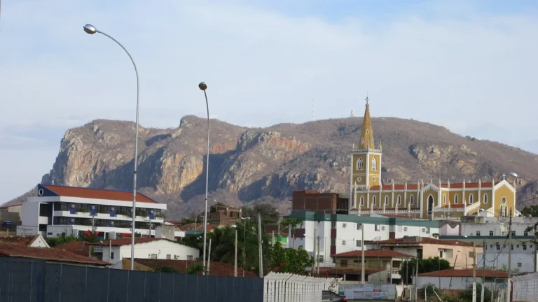 Feira da Reforma Agrária em Serra Talhada reúne cultura, esportes e alimentação saudável