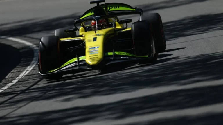 Rafael Câmara conquista primeira vitória na F2 no GP de Barcelona com estratégia decisiva Rafael Câmara conquista primeira vitória na F2 no GP de Barcelona com estratégia decisiva