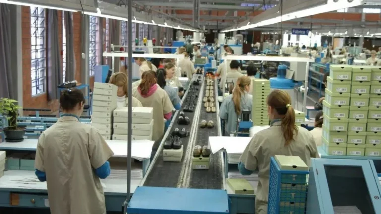 Indústria de Pernambuco avança 2,4% em maio com crescimento anual de 14,9% Indústria de Pernambuco avança 2,4% em maio com crescimento anual de 14,9%